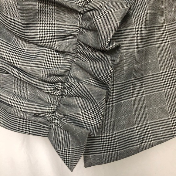 The Jetset Diaries Plaid Mini Skirt - Picture 5 of 9